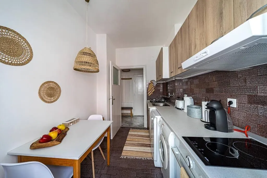 Apartment Bohohome Next To The Main Street Sofia Bulgaria