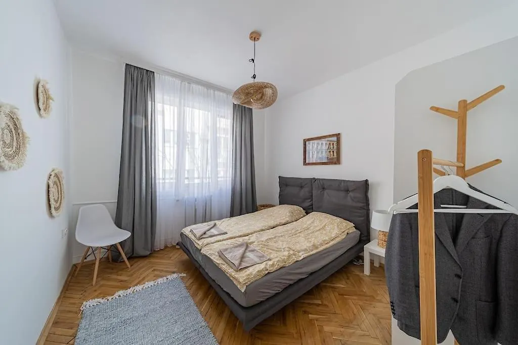 Apartment Bohohome Next To The Main Street Sofia